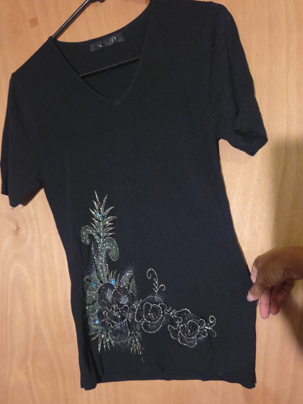 Red Black V-Neck Short Sleeve Tee with Sparkle 3d Floral Embellishment